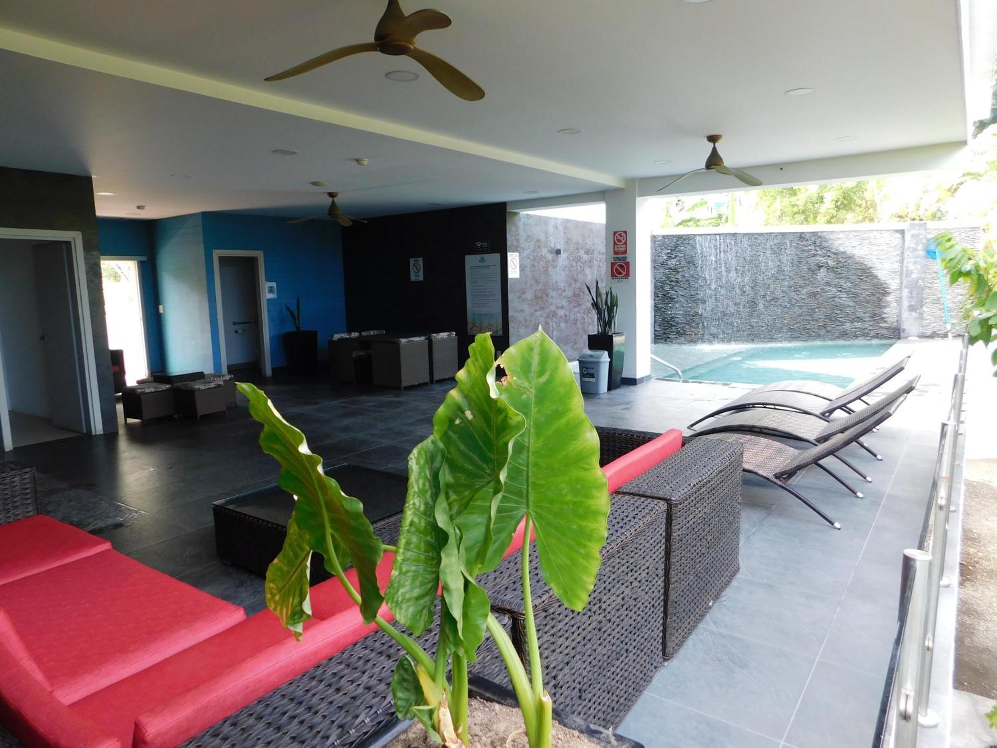 Sunset 205, Sleeps Six, Next Door To The Pool, 100M To The Beach! ฆาโก ภายนอก รูปภาพ