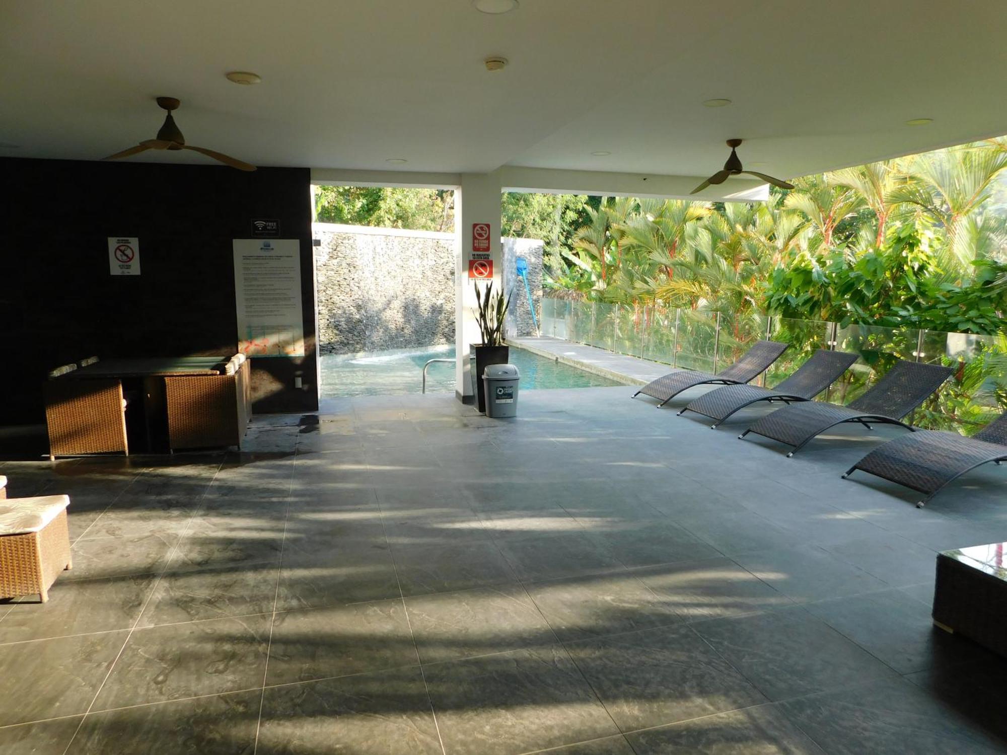 Sunset 205, Sleeps Six, Next Door To The Pool, 100M To The Beach! ฆาโก ภายนอก รูปภาพ